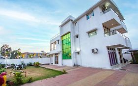 Empyrean Stay Ll 6Bhk Ll Royal Bramha Palace Ll Pvt Pool Ll