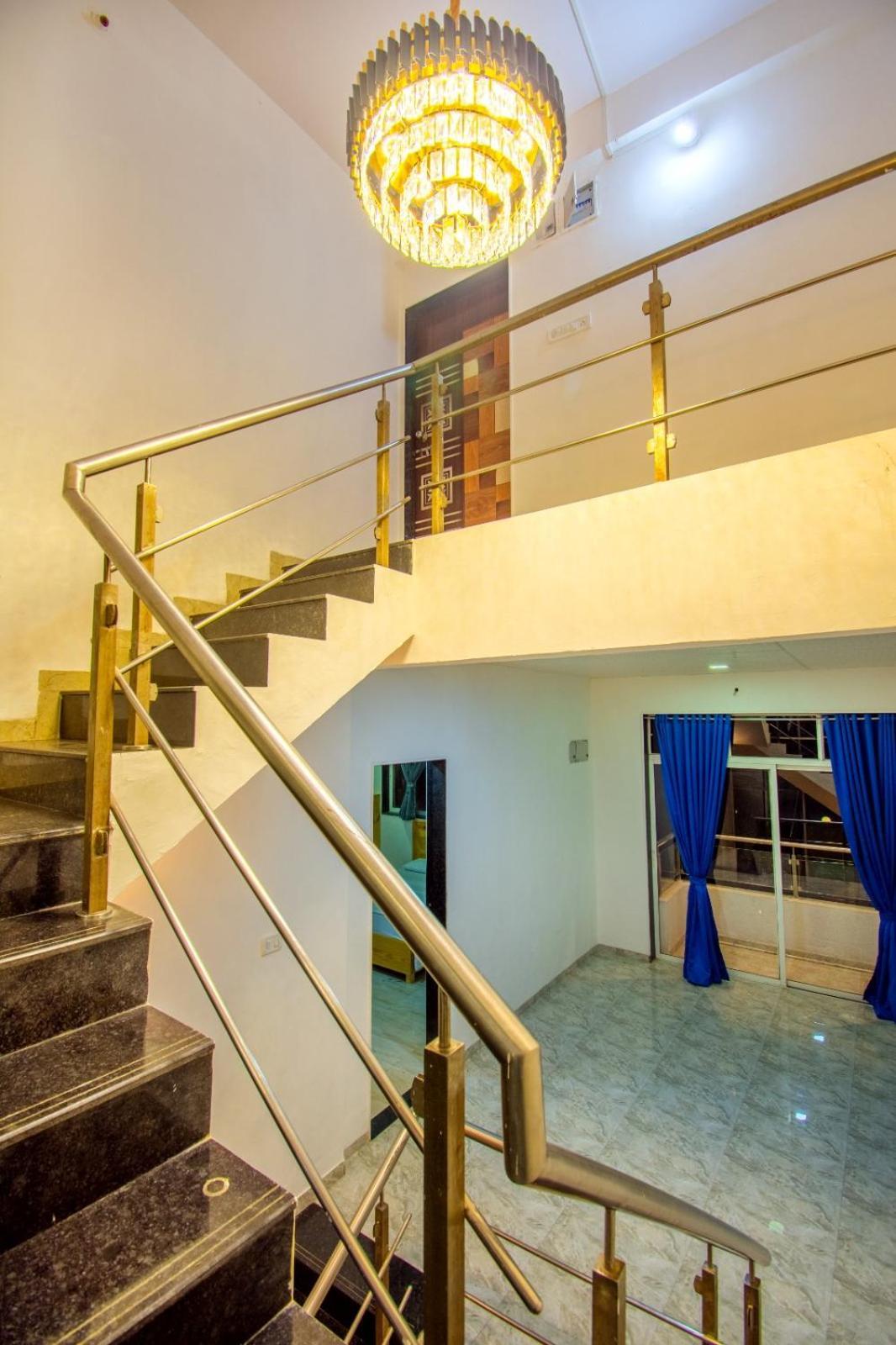 Empyrean Stay Ll 6Bhk Ll Royal Bramha Palace Ll Pvt Pool Ll Lonavala Exterior photo