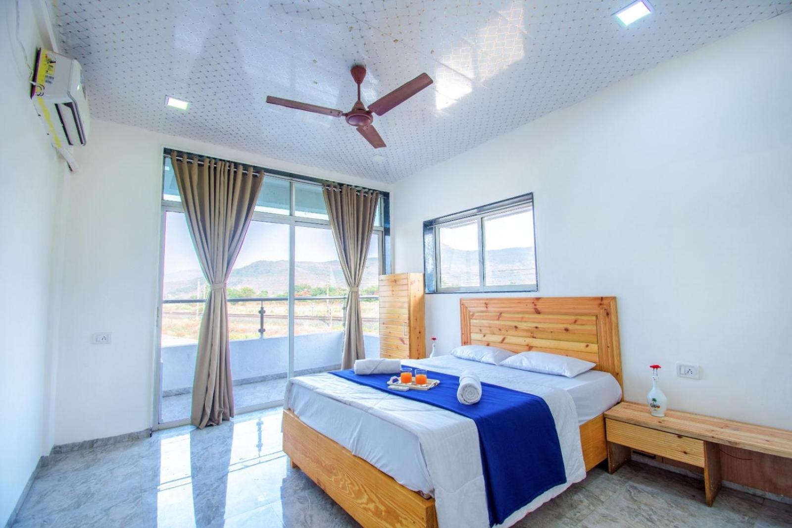 Empyrean Stay Ll 6Bhk Ll Royal Bramha Palace Ll Pvt Pool Ll Lonavala Exterior photo